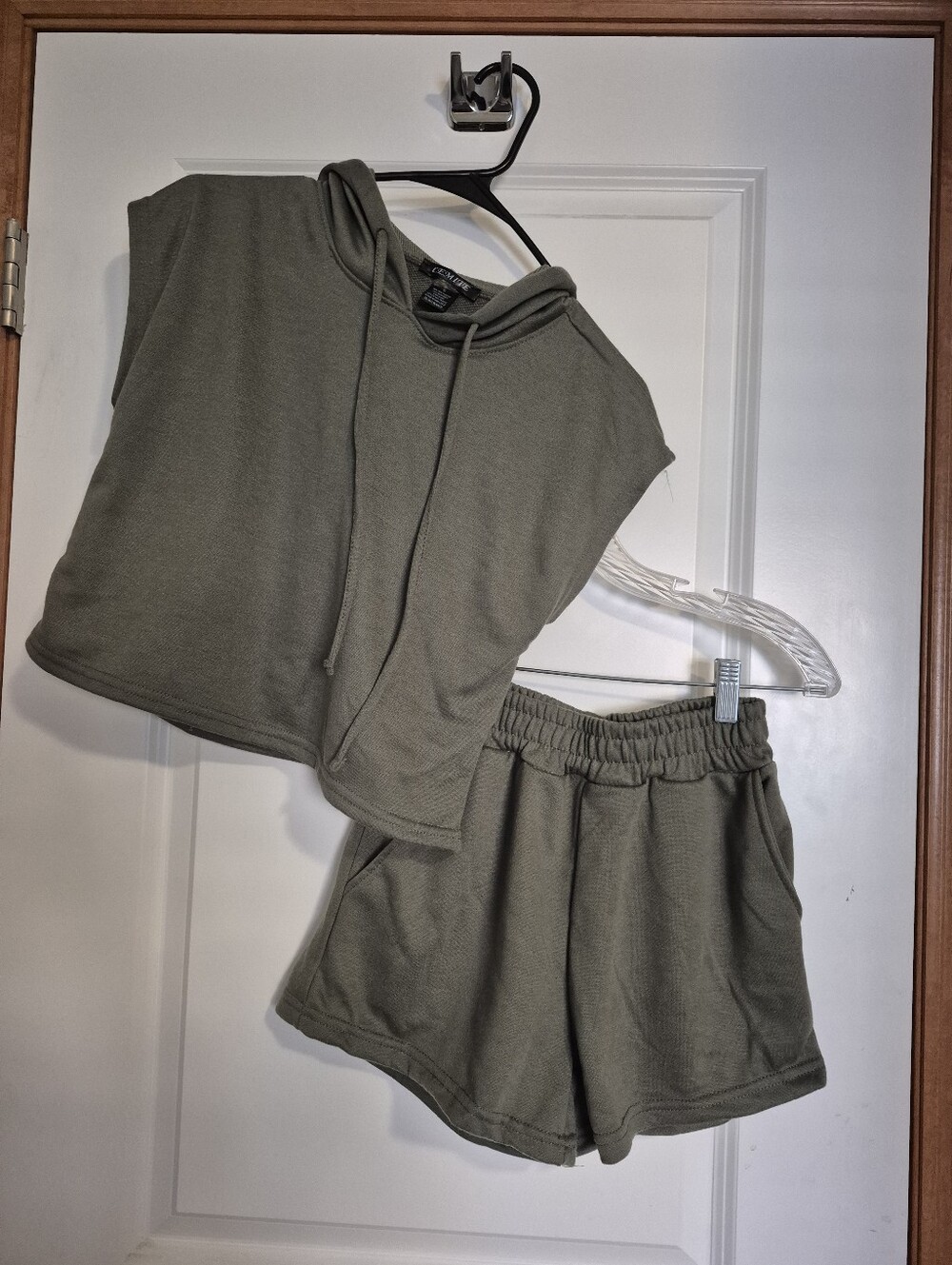 Sleeveless Hoodie & Elastic Waist Shorts Set - Olive Green